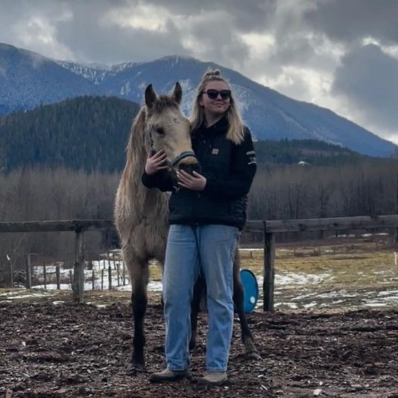 Meet your Posher, Ava - Picture 1 of 1